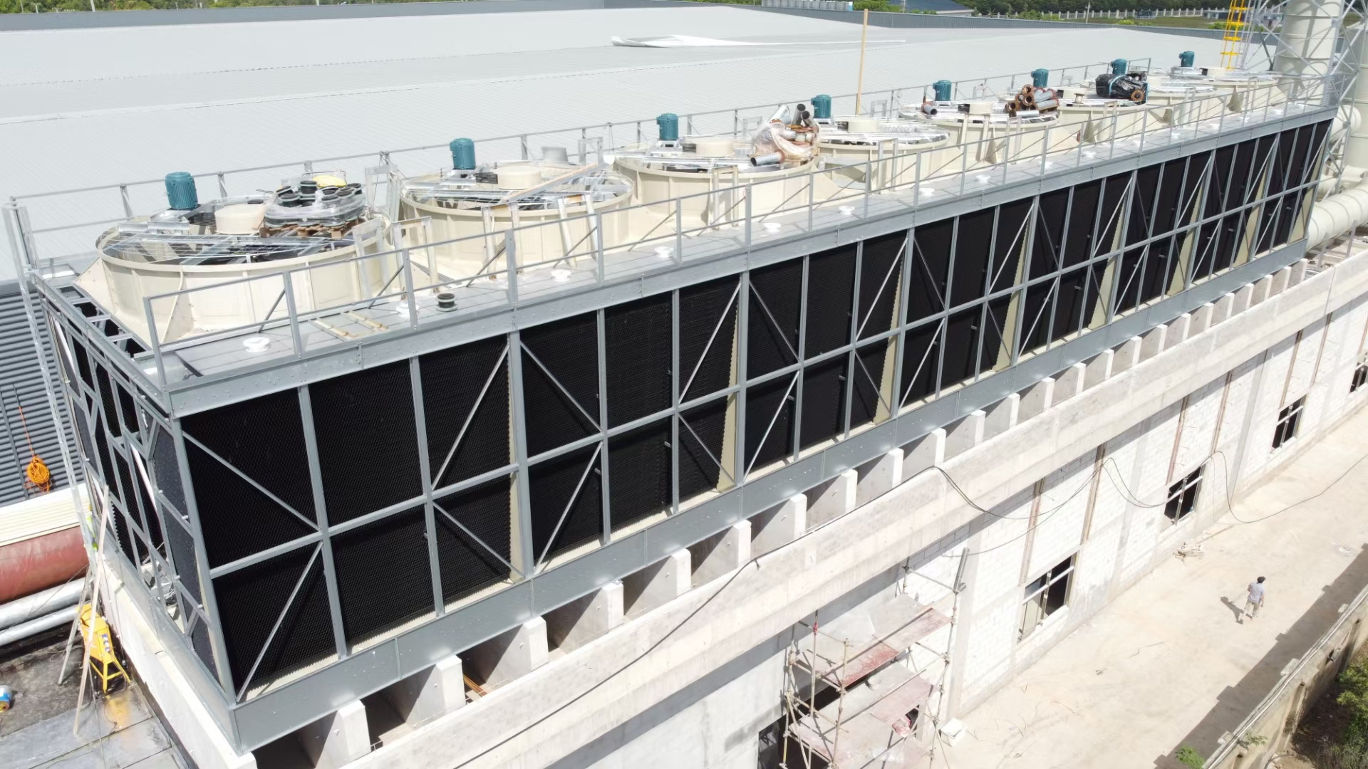 為什么要安裝冷卻塔隔音墻呢(冷卻塔隔音屏障安裝施工廠家),男生為什么