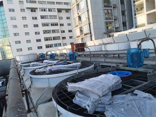 低速大風量<a href=http://www.gtmxx.com/peijian/fan/ target=_blank class=infotextkey>冷卻塔風機</a>