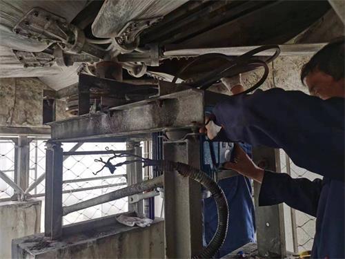 <a href=http://www.gtmxx.com/peijian/fan/ target=_blank class=infotextkey>冷卻塔風(fēng)機(jī)</a>噪聲控制方法